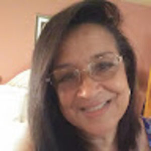 Meet your Posher, Lois